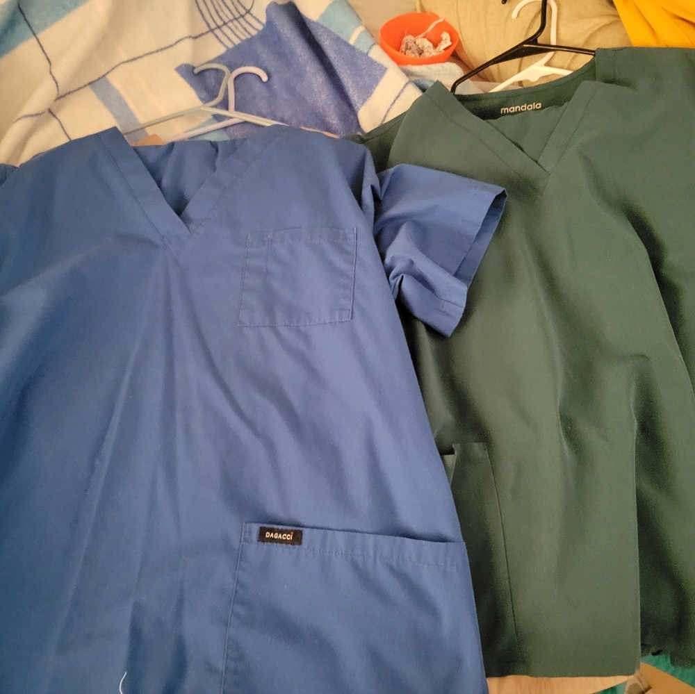Womens Scrub Sets - Picture 12 of 13
